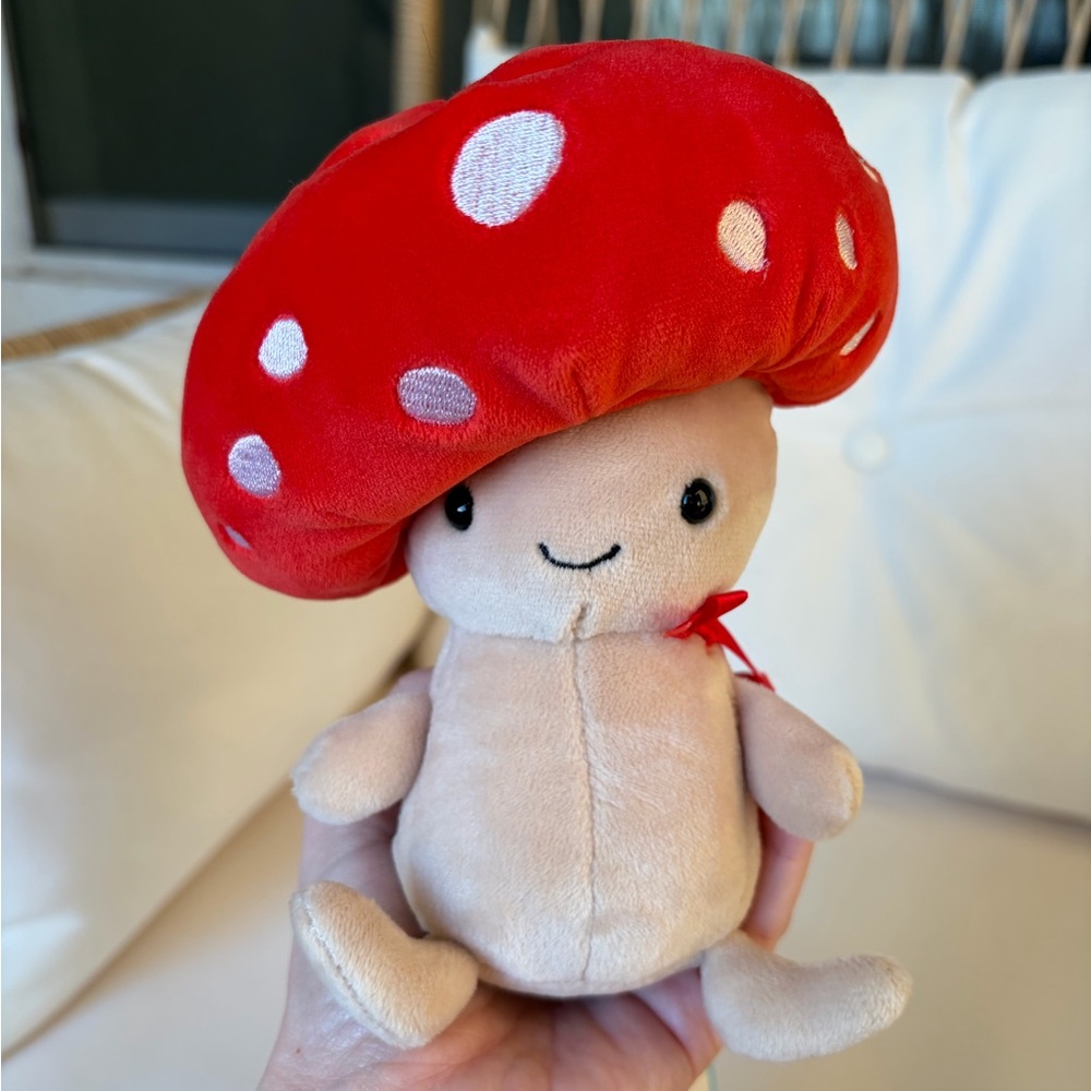NWT Fun Guy Robbie Mushroom Jellycat ~ Rare and retired